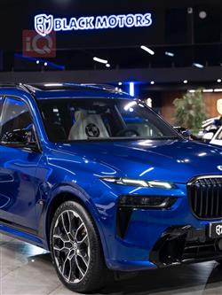 بی ئێم دەبڵیو X7